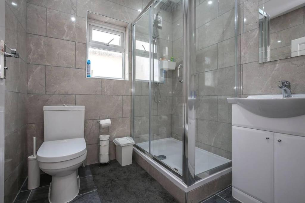 Large Modern Apartment With Garden Sleeps 10 Guests Лондон Экстерьер фото
