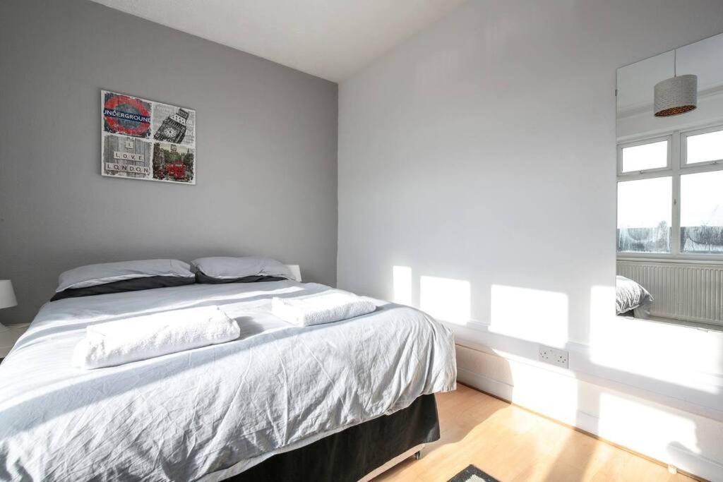 Large Modern Apartment With Garden Sleeps 10 Guests Лондон Экстерьер фото